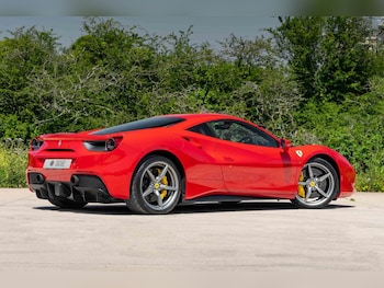 Used Ferrari 488 2018 for sale - 79012808: Photo