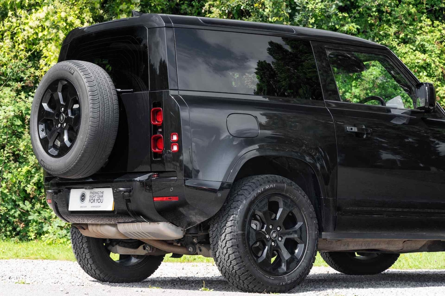 Used Land Rover Defender 2024 for sale - 77157649: Photo 16