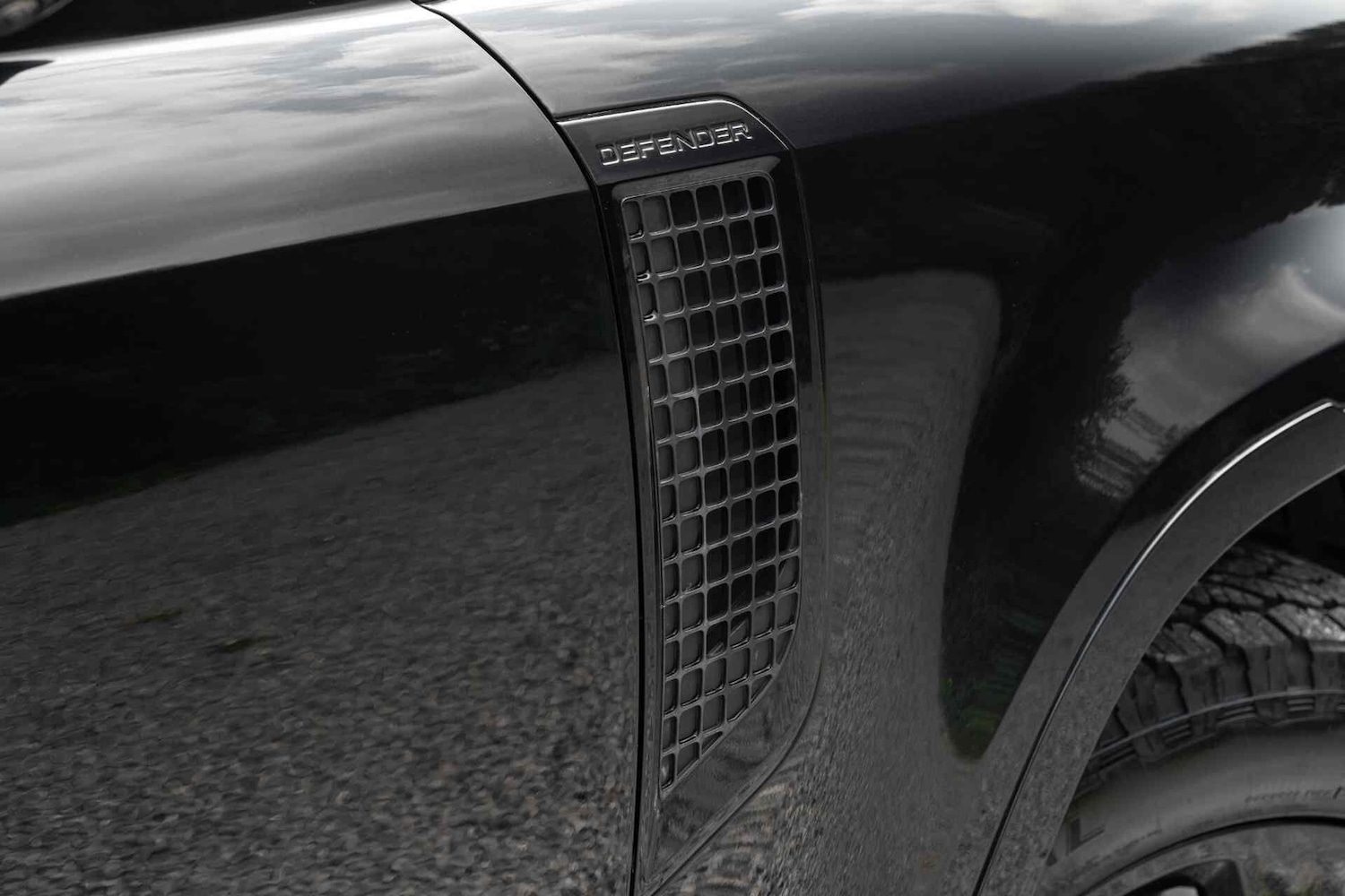 Used Land Rover Defender 2024 for sale - 77157649: Photo 19