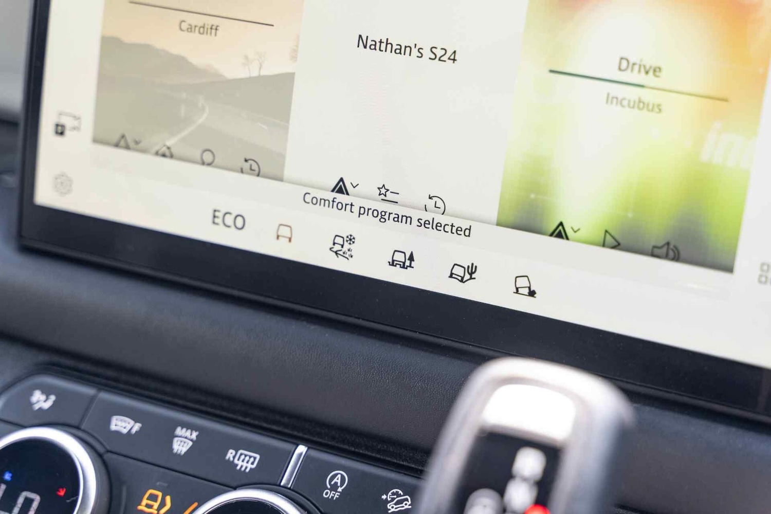 Used Land Rover Defender 2024 for sale - 77157649: Photo 36