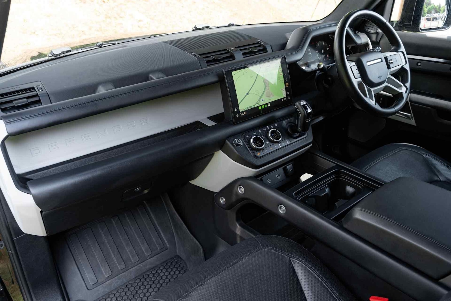 Used Land Rover Defender 2024 for sale - 77157649: Photo 50