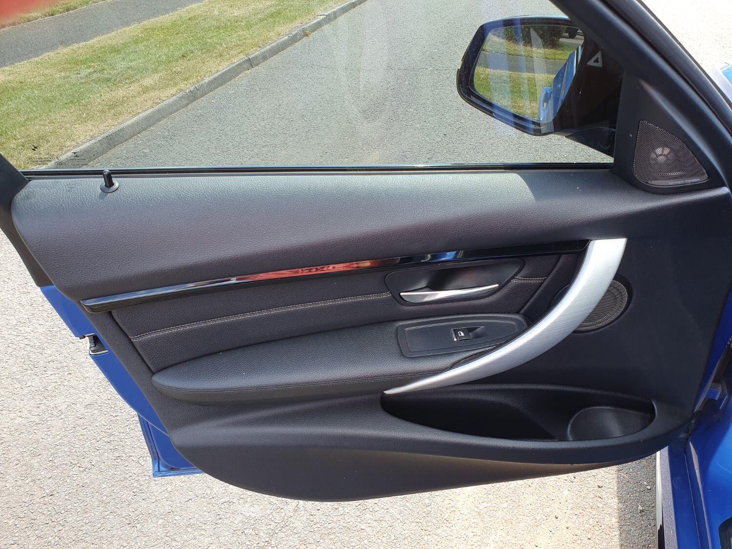 Used BMW 3 Series 2016 for sale - 76794617: Photo 39