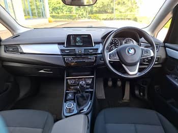 Used BMW 2 Series 2018 for sale - 79777002: Photo