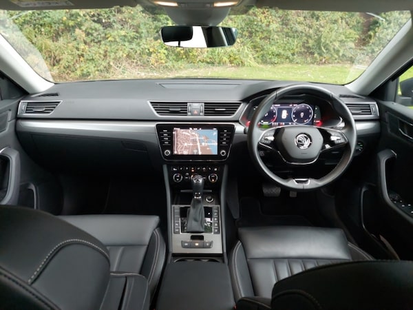Used Skoda Superb 2021 for sale - 76053438: Photo 2