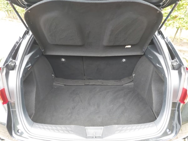 Used Toyota C-HR 2017 for sale - 76301843: Photo 8