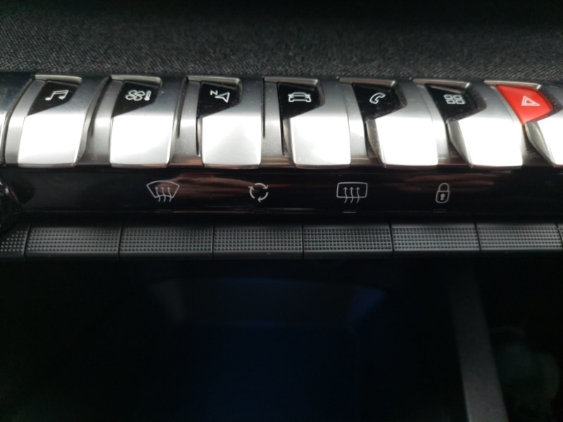 Used Peugeot 3008 2019 for sale - 77531219: Photo 12