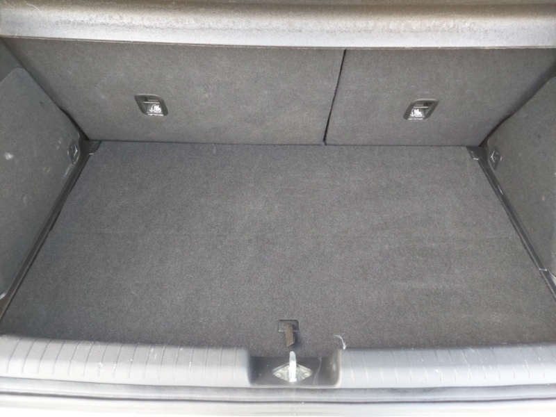 Used Hyundai i20 2017 for sale - 77947451: Photo 8