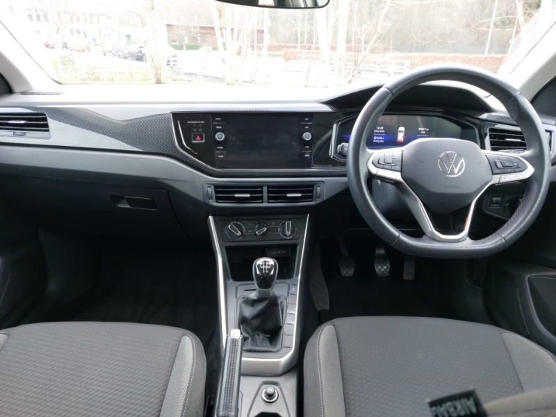 Used Volkswagen Polo 2024 for sale - 77405273: Photo 2