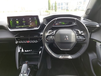 Used Peugeot 2008 2021 for sale - 76721920: Photo