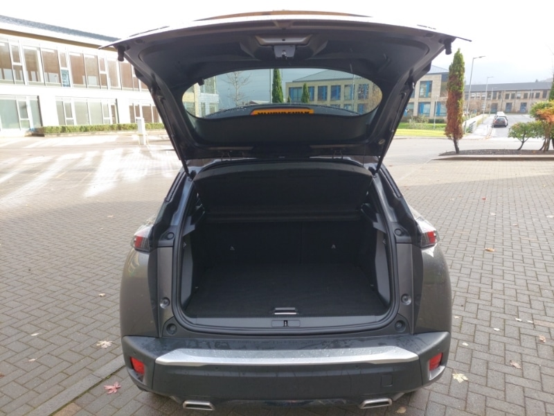 Used Peugeot 2008 2021 for sale - 76721920: Photo 8