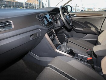 Used Volkswagen T-Roc 2019 for sale - 77702328: Photo