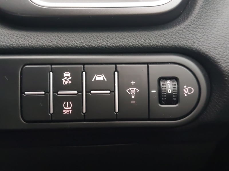 Used Kia XCeed 2023 for sale - 76172152: Photo 16