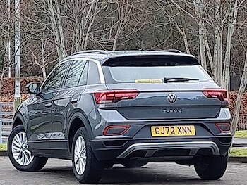 Used Volkswagen T-Roc 2022 for sale - 77502993: Photo