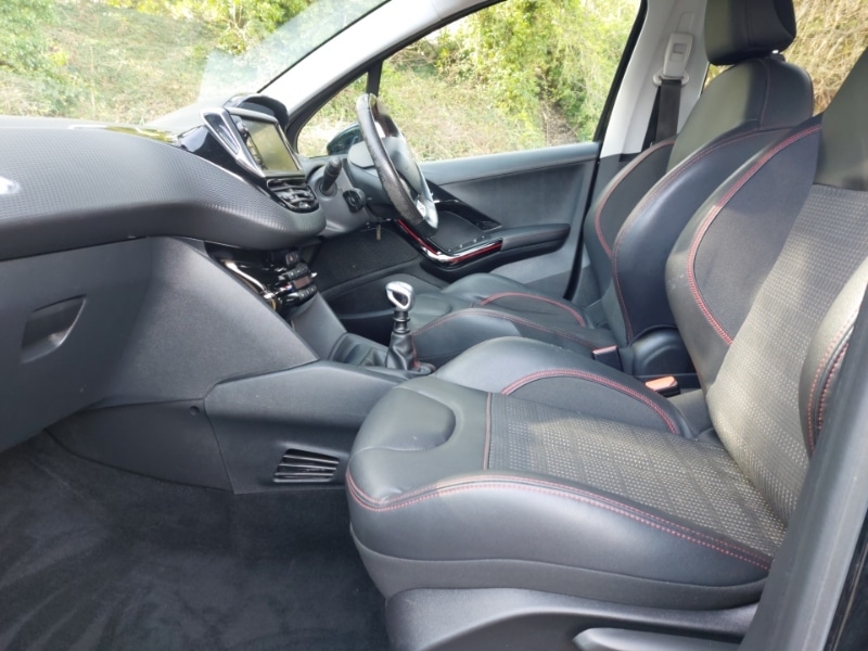 Used Peugeot 208 2018 for sale - 78156105: Photo 5