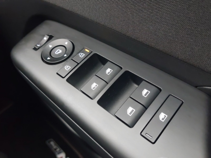 Used Hyundai KONA 2025 for sale - 76763805: Photo 17