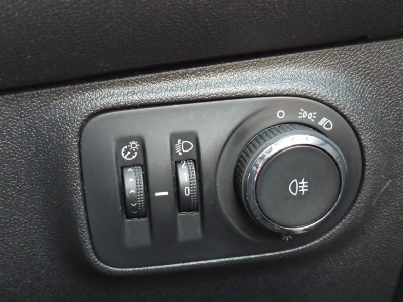 Used Vauxhall ADAM 2018 for sale - 78203184: Photo 16