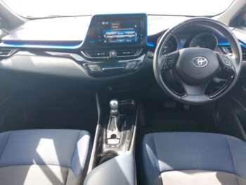 Used Toyota C-HR 2017 for sale - 74699181: Photo