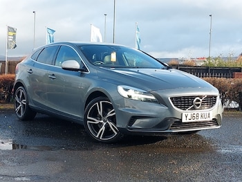 Used Volvo V40 2018 for sale - 77874246: Photo