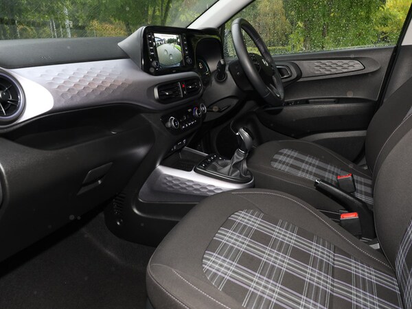 Used Hyundai i10 2024 for sale - 76134887: Photo 2