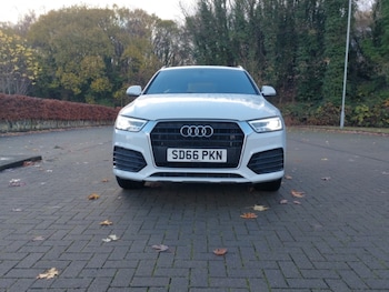 Audi - Q3