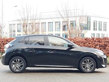 Used Peugeot 208 2022 for sale - 77189914: Photo