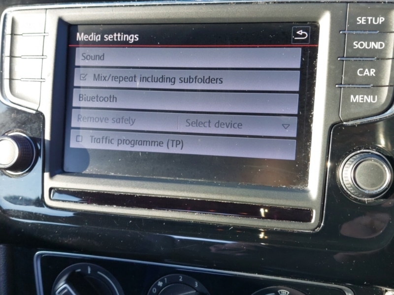 Used Volkswagen Polo 2015 for sale - 77816283: Photo 10