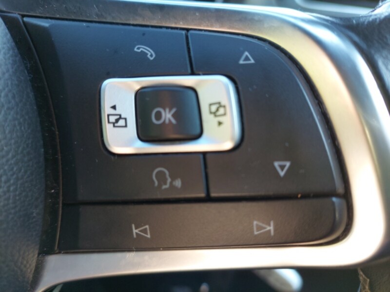 Used Volkswagen Polo 2015 for sale - 77816283: Photo 14