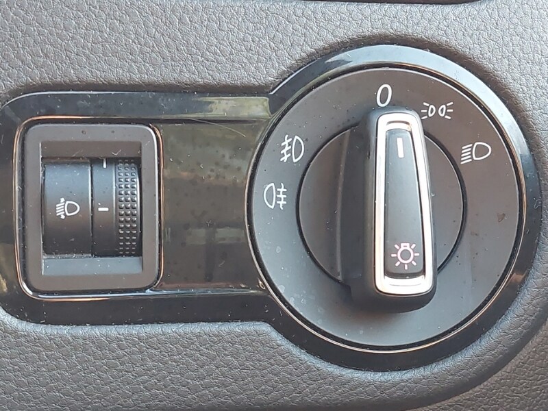 Used Volkswagen Polo 2015 for sale - 77816283: Photo 16