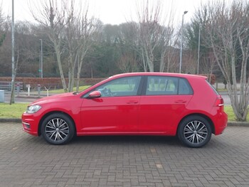 Used Volkswagen Golf 2017 for sale - 77761331: Photo