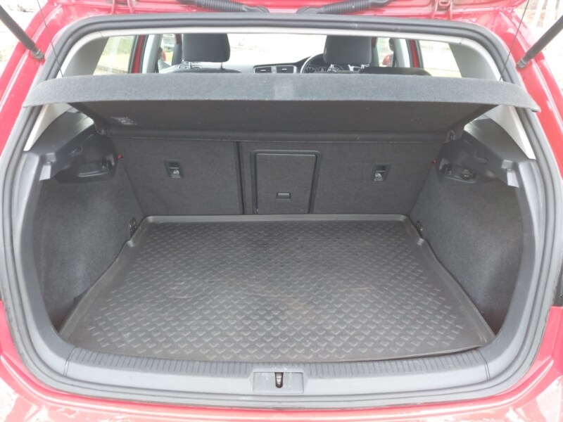 Used Volkswagen Golf 2017 for sale - 77761331: Photo 8