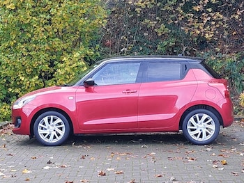 Used Suzuki Swift 2021 for sale - 76556608: Photo