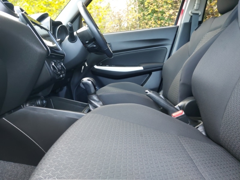 Used Suzuki Swift 2021 for sale - 76556608: Photo 5