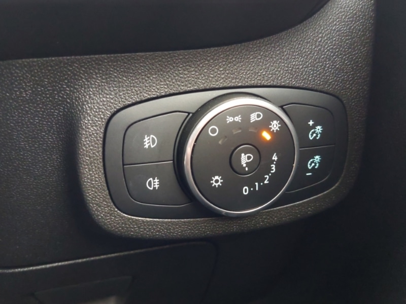 Used Ford Fiesta 2018 for sale - 78066085: Photo 15