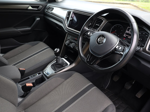 Used Volkswagen T-Roc 2018 for sale - 76058797: Photo 13