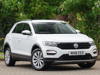 Used Volkswagen T-Roc 2018 for sale - 76058797: Photo