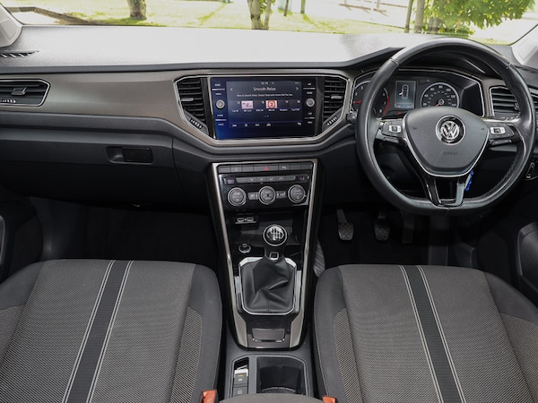 Used Volkswagen T-Roc 2018 for sale - 76058797: Photo 4