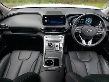 Used Hyundai Santa Fe 2022 for sale - 76051996: Photo 2
