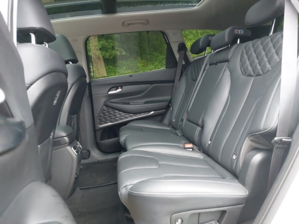 Used Hyundai Santa Fe 2022 for sale - 76051996: Photo 6
