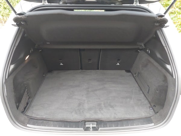 Used Mercedes-Benz GLA 2022 for sale - 76294232: Photo 8