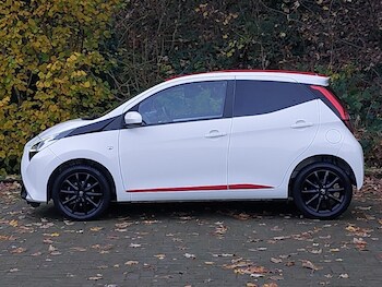 Used Toyota AYGO 2018 for sale - 76471546: Photo