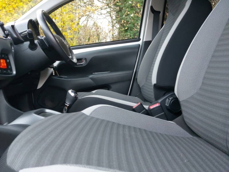 Used Toyota AYGO 2018 for sale - 76471546: Photo 5