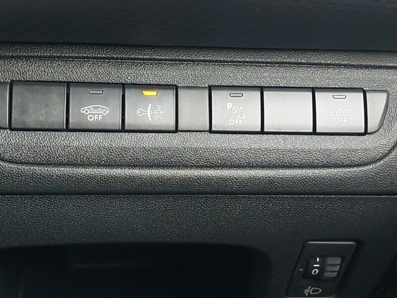 Used Peugeot 2008 2018 for sale - 78094082: Photo 17