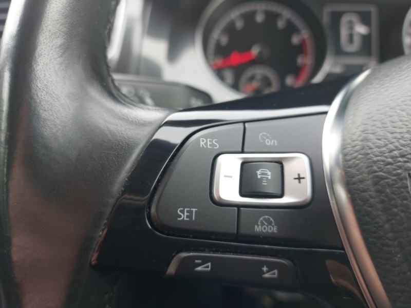 Used Volkswagen Golf 2017 for sale - 77556200: Photo 19