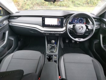 Used Skoda Octavia 2021 for sale - 76121169: Photo 2