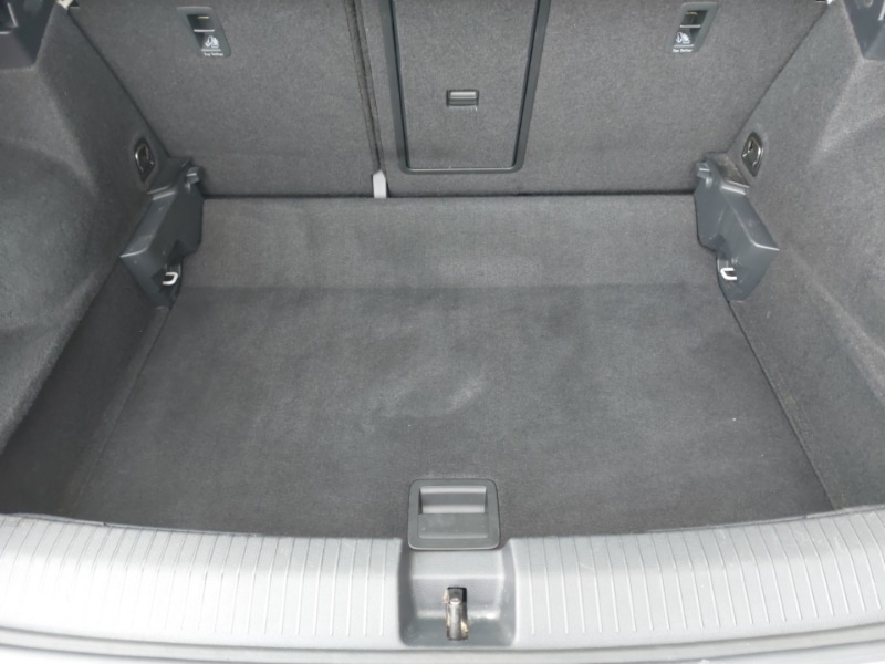 Used Volkswagen T-Roc 2022 for sale - 76465348: Photo 8