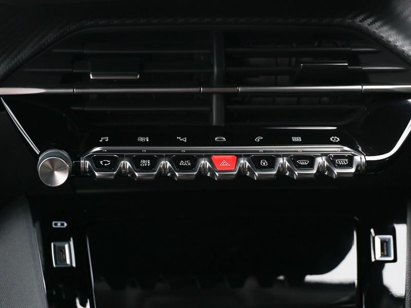 Used Peugeot 2008 2022 for sale - 76987199: Photo 11