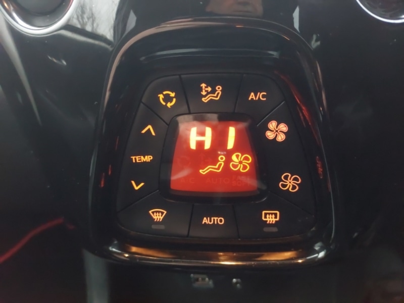 Used Toyota AYGO 2018 for sale - 76752060: Photo 15