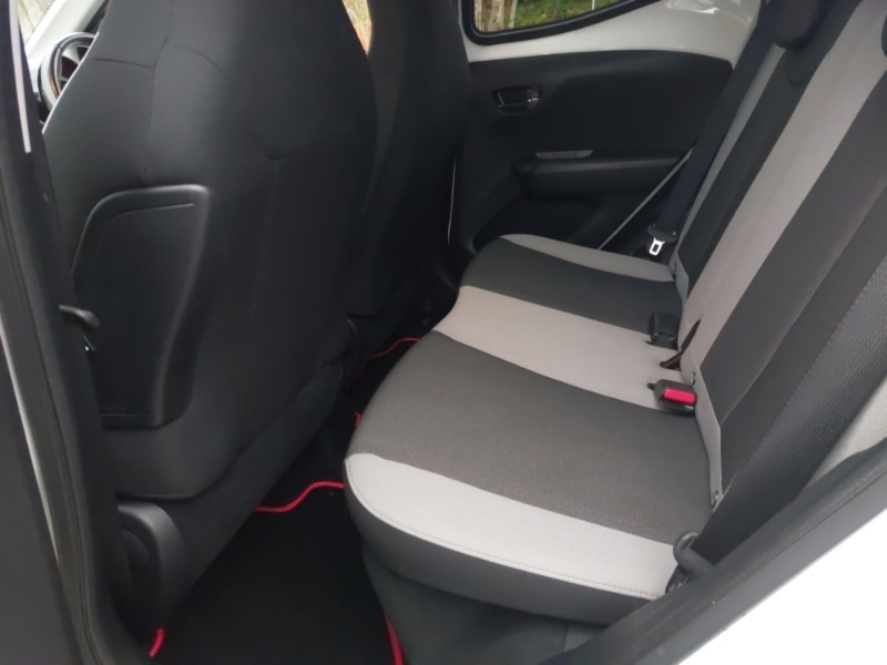 Used Toyota AYGO 2018 for sale - 76752060: Photo 6