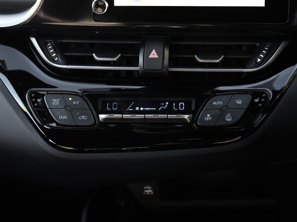 Used Toyota C-HR 2022 for sale - 76059057: Photo 12