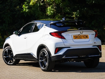 Used Toyota C-HR 2022 for sale - 76059057: Photo 3